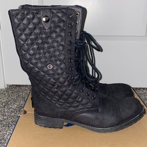 American Eagle Combat Boots Size 9.5